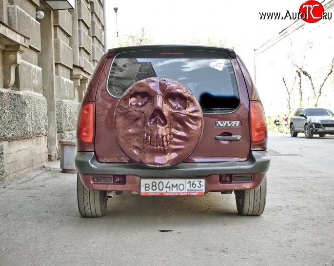 3 299 р. Чехол запасного колеса Трофей Снайпера Chevrolet Niva 2123 рестайлинг (2009-2020) (Неокрашенный)  с доставкой в г. Белгород