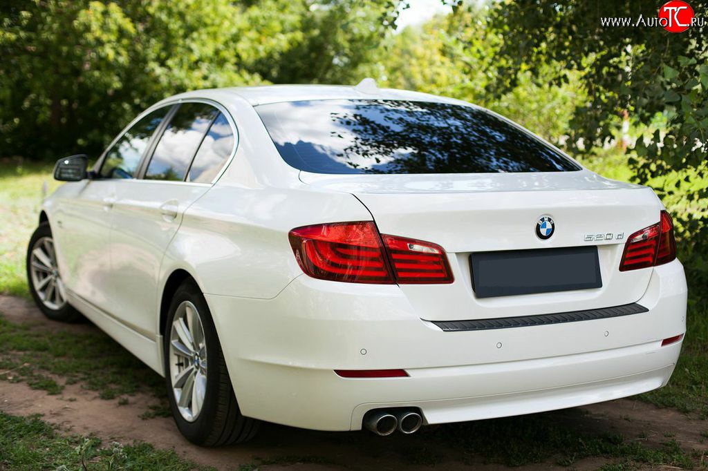 1 749 р. Накладка на задний бампер RA BMW 5 серия F10 седан дорестайлинг (2009-2013) (Поверхность шагрень)  с доставкой в г. Белгород