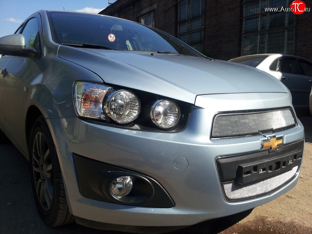 1 539 р. Нижняя сетка на бампер Russtal (хром) Chevrolet Aveo T300 седан (2011-2015)  с доставкой в г. Белгород