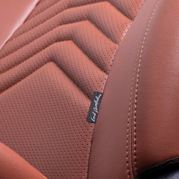 25 999 р. Чехлы для сидений Lord Autofashion Байрон ПРЕЗИДЕНТ (экокожа, спинка 60/40, 2 П- и 1 Г-образных подголовника Chevrolet Cruze J305 хэтчбек дорестайлинг (2009-2012) (Коричневый, вставка коричневая, строчка коричневая)  с доставкой в г. Белгород. Увеличить фотографию 2