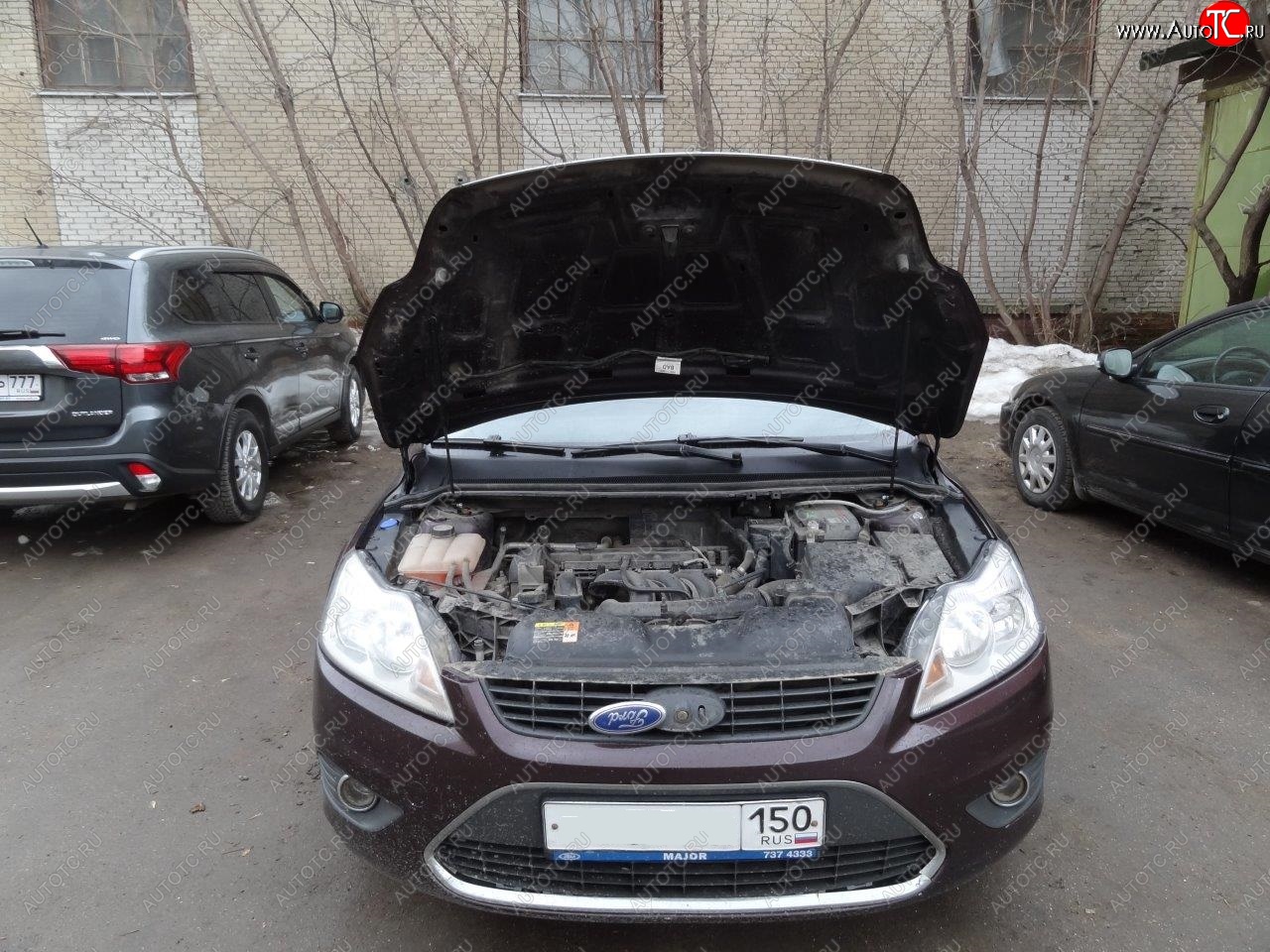 2 049 р. Упоры капота Russtal Ford Focus 2  седан дорестайлинг (2004-2008)  с доставкой в г. Белгород