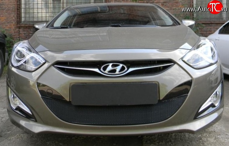 2 099 р. Сетка на бампер Russtal (черная) Hyundai I40 1 VF дорестайлинг седан (2011-2015)  с доставкой в г. Белгород