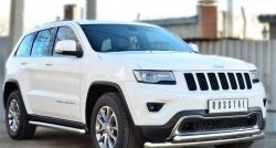 14 449 р. Защита порогов с пластиковыми вставками для ног из круглой трубы диаметром 76 мм Russtal Jeep Grand Cherokee WK2 дорестайлинг (2010-2013) (Защита порогов с со скосами на торцах (вариант 1))  с доставкой в г. Белгород. Увеличить фотографию 3