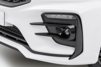 17 499 р. Передний бампер Kudos Romb KIA Rio 4 FB дорестайлинг седан (2016-2020) (Под прямоугольные ДХО с ПТФ, Неокрашенный)  с доставкой в г. Белгород. Увеличить фотографию 3