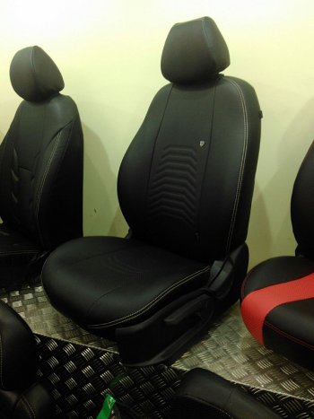 11 249 р. Чехлы для сидений Lord Autofashion Денвер (экокожа) Mazda 3/Axela BM дорестайлинг, хэтчбэк (2013-2016) (Чёрный, вставка чёрная)  с доставкой в г. Белгород. Увеличить фотографию 7