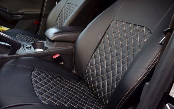 7 199 р. Чехлы для сидений Lord Autofashion Турин Ромб (экокожа) Mazda 3/Axela BM дорестайлинг седан (2013-2016) (Чёрный, вставка чёрная, строчка бежевая)  с доставкой в г. Белгород. Увеличить фотографию 3