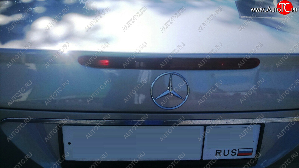 5 349 р. Стоп-сигнал в крышку багажника TYC  Mercedes-Benz E-Class  W211 (2002-2006) дорестайлинг седан  с доставкой в г. Белгород