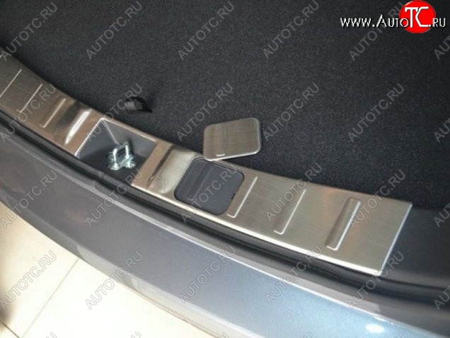 6 849 р. Металлический порожек в багажник автомобиля СТ Mitsubishi Outlander GF 2-ой рестайлинг (2015-2018)  с доставкой в г. Белгород