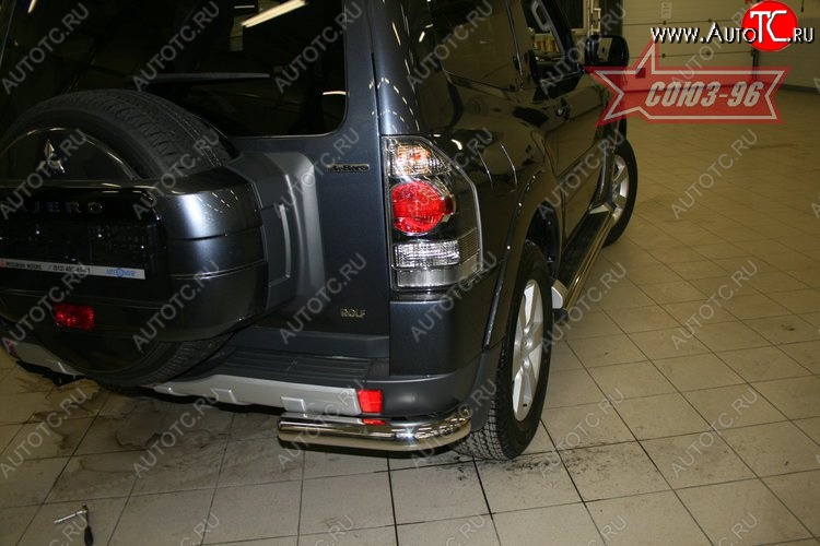 13 454 р. Защита заднего бампера Souz-96 (d76 уголки) Mitsubishi Pajero 4 V80 дорестайлинг (2006-2011)  с доставкой в г. Белгород