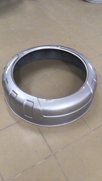 3 579 р. Чехол (кожух) запасного колеса Стандартный Mitsubishi Pajero 4 V80 дорестайлинг (2006-2011) (Неокрашенный)  с доставкой в г. Белгород. Увеличить фотографию 3