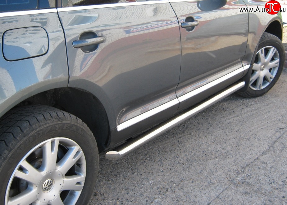 19 999 р. Защита порогов (Ø63 мм, нержавейка) SLITKOFF Volkswagen Touareg 1 GP рестайлинг (2006-2010) (торцы 45°)  с доставкой в г. Белгород