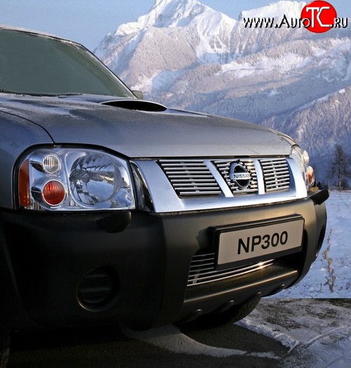 3 779 р. Декоративная вставка воздухозаборника Souz-96 Nissan NP300 (2008-2013)  с доставкой в г. Белгород