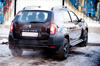 14 699 р. Порожки для ног из трубы Ø51 с алюминиевой площадкой Petroil Tuning Эстонец Renault Duster HS рестайлинг (2015-2021) (Черный (Шагрень))  с доставкой в г. Белгород. Увеличить фотографию 5