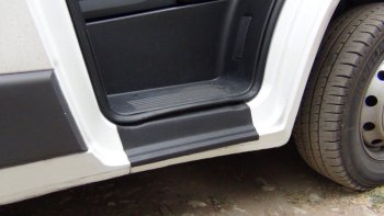 Накладки на внутренние пороги дверей RA CITROEN Jumper ( 250,  290) (2006-2022), Fiat Ducato ( 250,  290) (2006-2025), Peugeot Boxer ( 250,  290) (2006-2025)