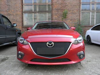 Защитная сетка в бампер (низ, ячейка 4х10 мм) Alfeco Премиум Mazda 3/Axela BM дорестайлинг, хэтчбэк (2013-2016) (Чёрная)
