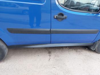 3 499 р. Пластиковые накладки порогов Фанат Тюнинг Fiat Doblo 263 дорестайлинг (2010-2015) (неокрашенные (глянец под окраску))  с доставкой в г. Белгород. Увеличить фотографию 2