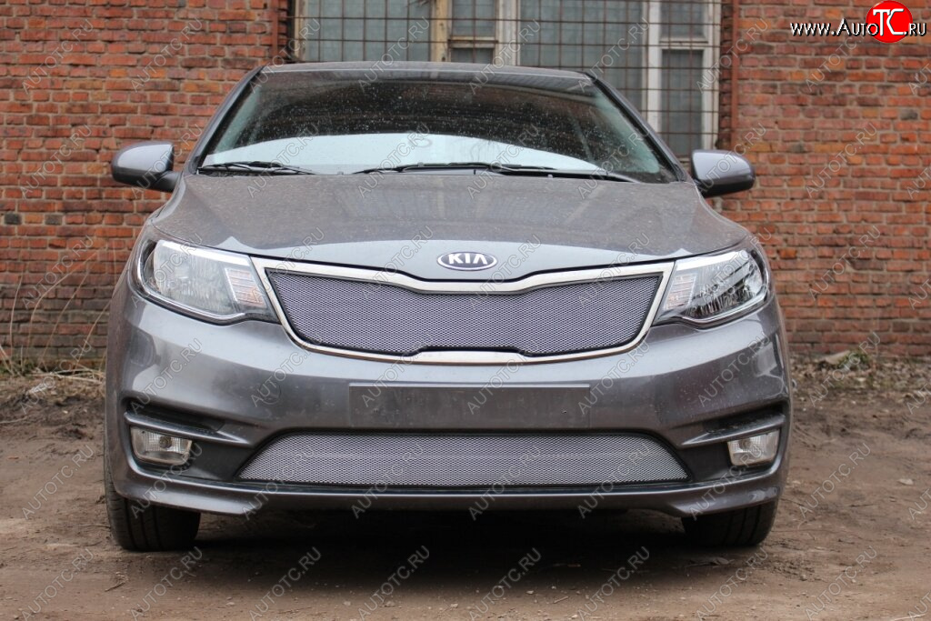 3 149 р. Защитная сетка в бампер (низ, ячейка 3х7 мм) Alfeco Стандарт KIA Rio 3 QB хэтчбек 5 дв. рестайлинг (2015-2017) (Хром)  с доставкой в г. Белгород