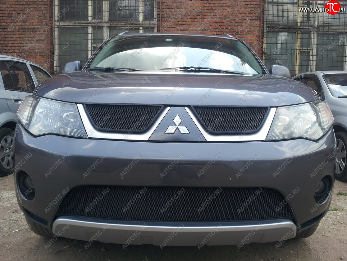 3 169 р. Защитная сетка в бампер (низ, ячейка 3х7 мм) Alfeco Стандарт Mitsubishi Outlander XL (CW)  дорестайлинг (2005-2009) (Чёрная)  с доставкой в г. Белгород