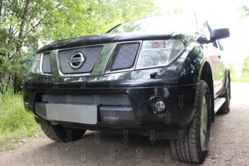 3 079 р. Защитная сетка в бампер (низ, ячейка 3х7 мм) Стрелка11 Стандарт Nissan Navara 2 D40 дорестайлинг (2004-2010) (Хром)  с доставкой в г. Белгород. Увеличить фотографию 3