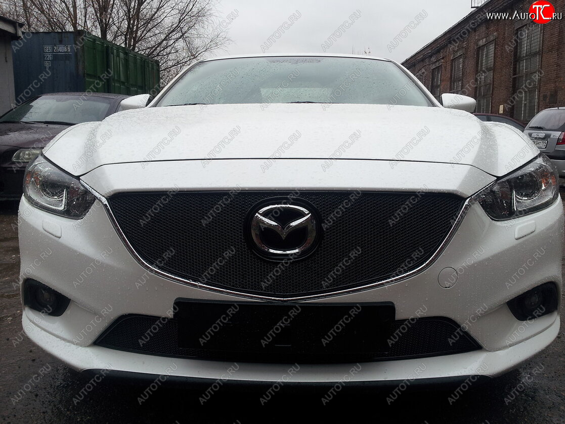 4 299 р. Защитная сетка в бампер (низ, ячейка 4х10 мм) Alfeco Премиум Mazda 6 GJ дорестайлинг седан (2012-2015) (Чёрная)  с доставкой в г. Белгород