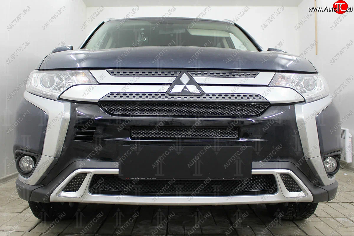 9 599 р. Защитная сетка в бампер (3 части, ячейка 4х10 мм) Alfeco Премиум Mitsubishi Outlander GF 3-ий рестайлинг (2018-2022) (Чёрная)  с доставкой в г. Белгород