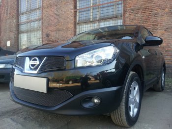 4 549 р. Защитная сетка в бампер (низ, ячейка 4х10 мм) Стрелка11 Премиум Nissan Qashqai 1 J10 рестайлинг (2010-2013) (Чёрная)  с доставкой в г. Белгород. Увеличить фотографию 2