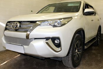 5 299 р. Защитная сетка в бампер (низ, ячейка 4х10 мм) Стрелка11 Премиум Toyota Fortuner AN160 дорестайлинг (2015-2020) (Хром)  с доставкой в г. Белгород. Увеличить фотографию 4