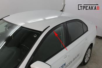 Дефлекторы окон 2D Стрелка11 Skoda Rapid NH3 дорестайлинг лифтбэк (2012-2017) (черные)