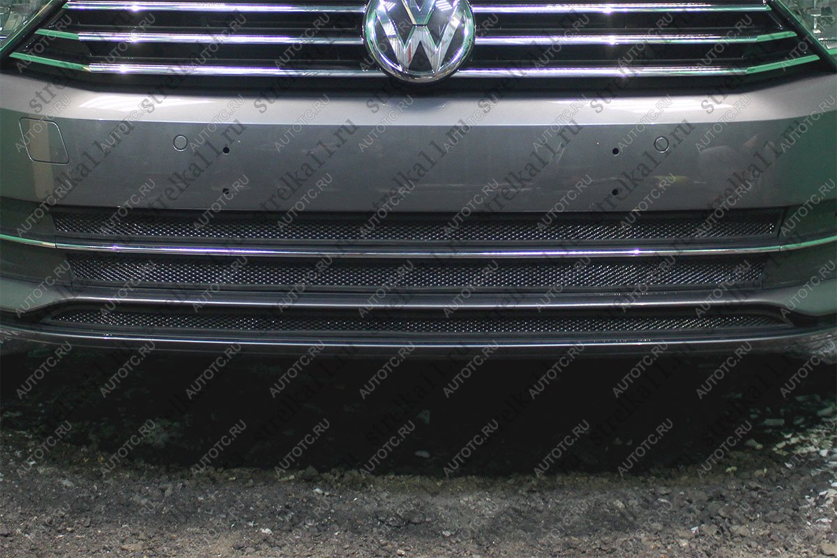 4 649 р. Защита радиатора (3 части) (1.4 TSI) Стрелка11 Стандарт Volkswagen Passat B8 универсал дорестайлинг (2015-2019) (черная)  с доставкой в г. Белгород