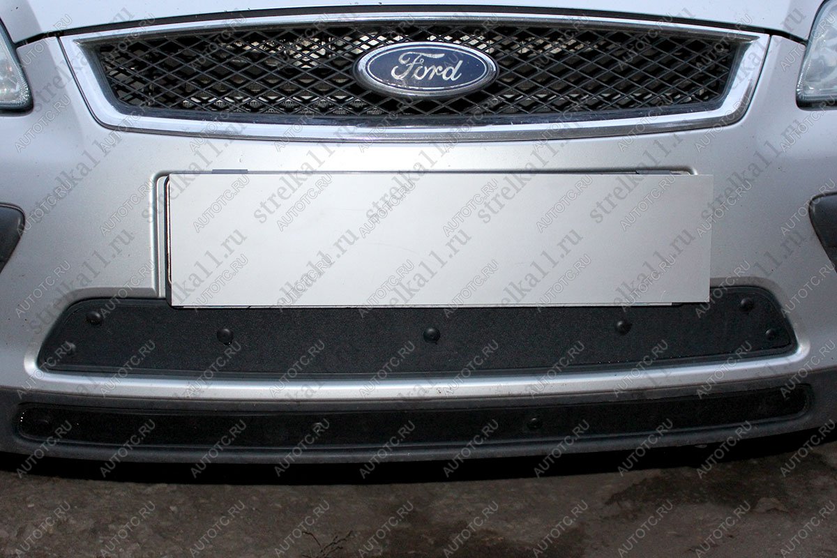 759 р. Зимняя заглушка решетки радиатора (2 части) Стрелка11 Ford Focus 2  седан дорестайлинг (2004-2008) (черная)  с доставкой в г. Белгород