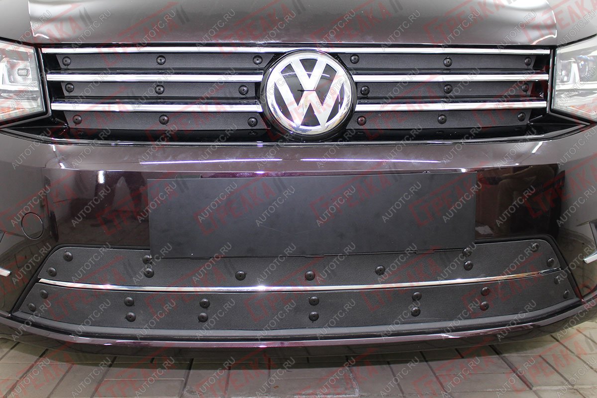 1 099 р. Зимняя заглушка решетки радиатора (низ 2 части) Стрелка11 Volkswagen Caddy 2K рестайлинг (2015-2020) (черная)  с доставкой в г. Белгород