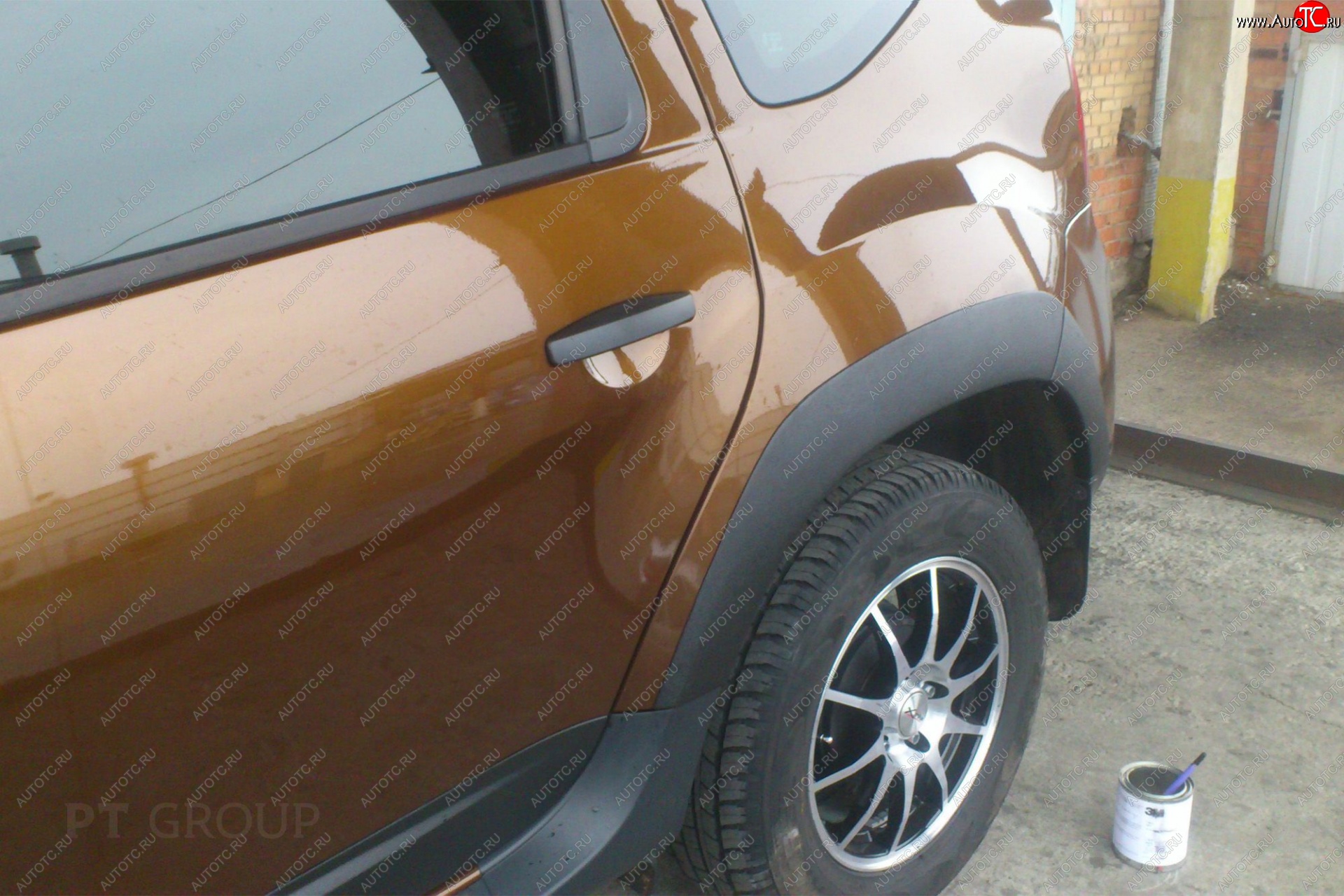 5 399 р. Комплект накладок на колёсные арки Petroil Tuning Renault Duster HS рестайлинг (2015-2021) (Текстурная поверхность)  с доставкой в г. Белгород