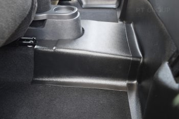 1 799 р. Накладки на ковролин заднего ряда Petroil Tuning Renault Duster HS рестайлинг (2015-2021)  с доставкой в г. Белгород. Увеличить фотографию 5