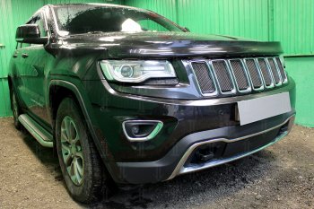 11 699 р. Защитная сетка в решетку радиатора (ячейка 4х10 мм, 7 частей, Overland, SRT8) Стрелка11 Премиум Jeep Grand Cherokee WK2 1-ый рестайлинг (2013-2018) (черная)  с доставкой в г. Белгород. Увеличить фотографию 2