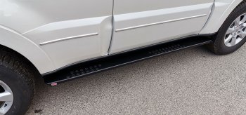 55 239 р. Защита порогов с подножкой РИФ Mitsubishi Pajero 4 V90 2-ой рестайлинг (2014-2020)  с доставкой в г. Белгород. Увеличить фотографию 4