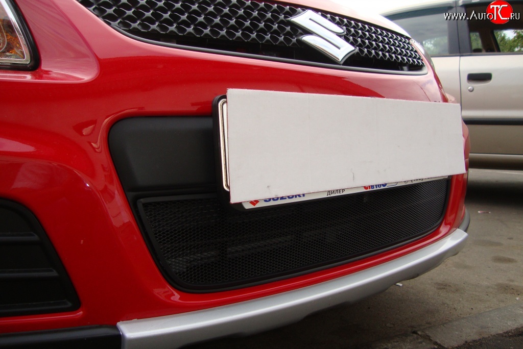 1 469 р. Сетка на бампер хетчбек (рестайлинг) Russtal (черная) Suzuki SX4 GYA,GYB  рестайлинг, хэтчбэк (2010-2016)  с доставкой в г. Белгород