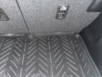 1 329 р. Коврик багажника Aileron (нижний) Suzuki Vitara LY дорестайлинг (2015-2019)  с доставкой в г. Белгород. Увеличить фотографию 3