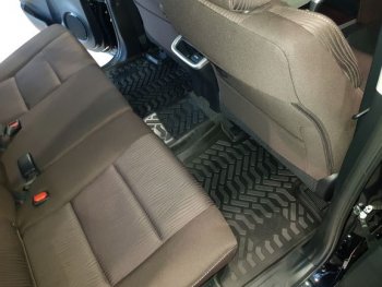 1 999 р. Комплект ковриков в салон Aileron 3D Toyota Fortuner AN160 дорестайлинг (2015-2020)  с доставкой в г. Белгород. Увеличить фотографию 3