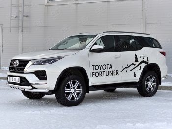 28 999 р. Защита переднего бампера (Ø63 мм с клыками, нержавейка) SLITKOFF Toyota Fortuner AN160 рестайлинг (2020-2025)  с доставкой в г. Белгород. Увеличить фотографию 3