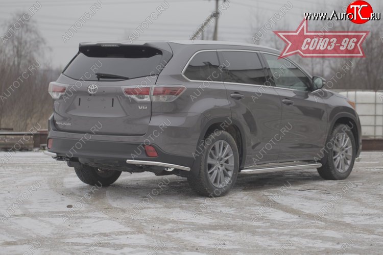 8 864 р. Защита заднего бампера из боковых уголков Souz-96 (d42) Toyota Highlander XU50 дорестайлинг (2013-2017)  с доставкой в г. Белгород
