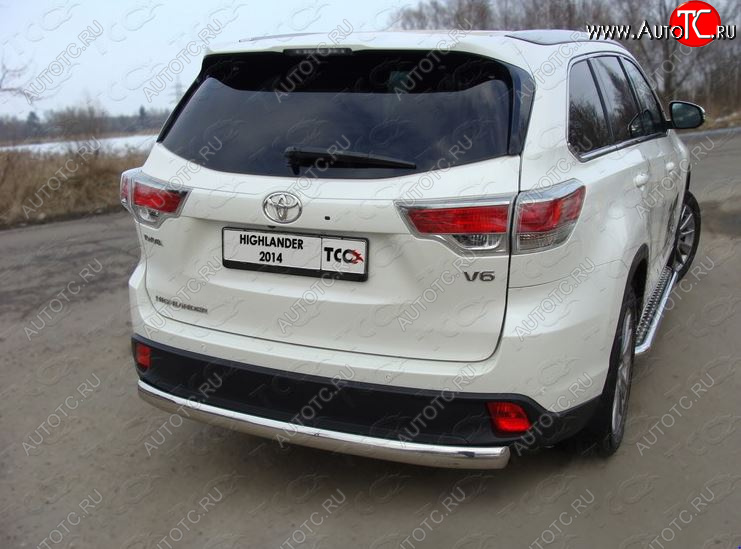 23 899 р. Защита заднего бампера (овальная) ТСС (нержавейка d75х42 мм) Toyota Highlander XU50 дорестайлинг (2013-2017)  с доставкой в г. Белгород