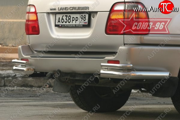 22 454 р. Защита заднего бампера из боковых уголков Souz-96( d76) Toyota Land Cruiser 10 100 дорестайлинг (1998-2002)  с доставкой в г. Белгород