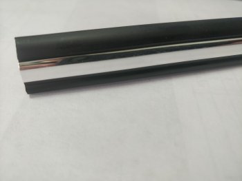 299 р. Универсальный уплотнитель FlexLine (16 mm U-LIP с хром полосой, 1 погонный метр) Skoda Fabia Mk3 универсал рестайлинг (2018-2022)  с доставкой в г. Белгород. Увеличить фотографию 4