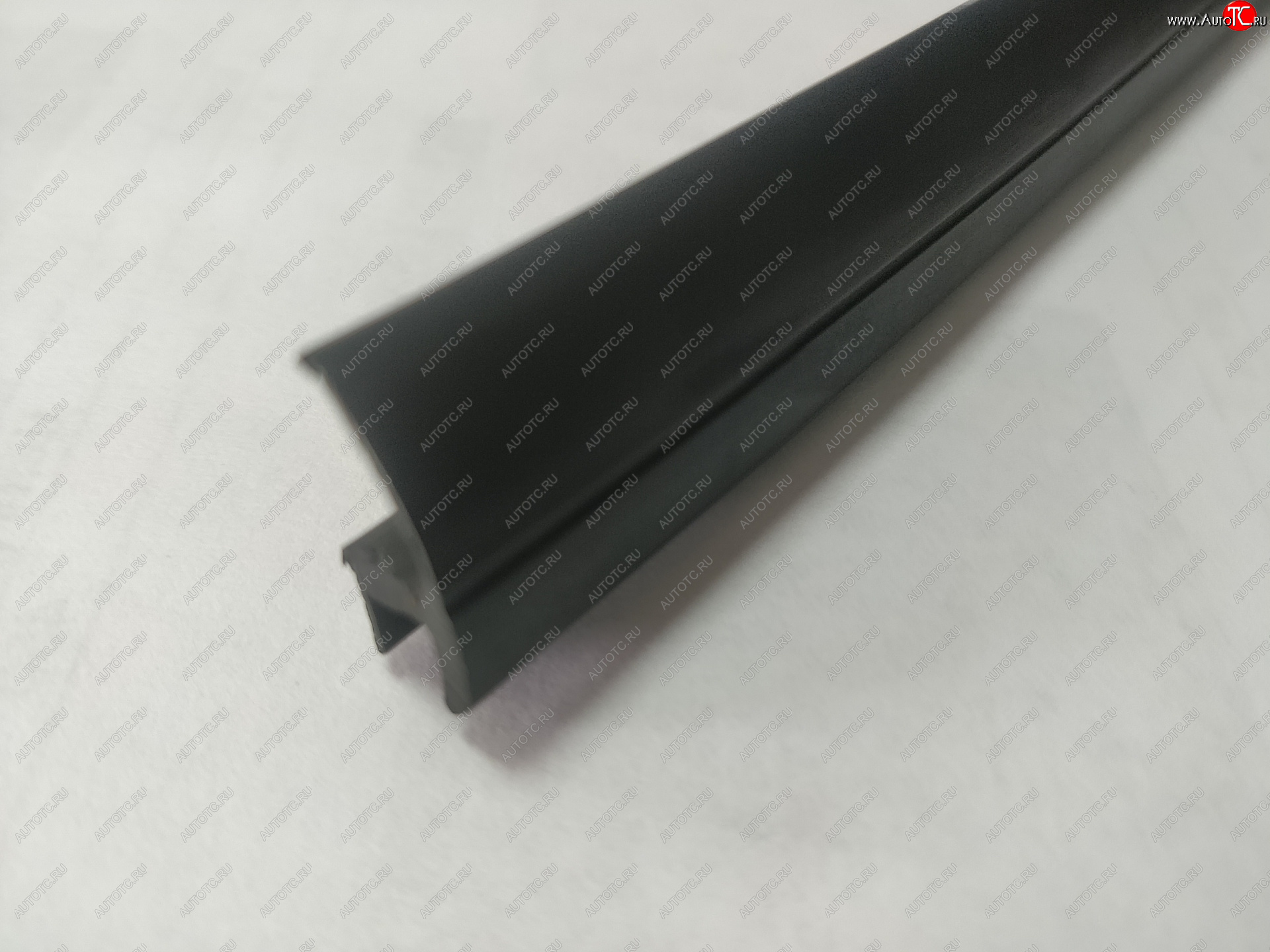 195 р. Универсальный уплотнитель FlexLine (18 mm, 1 погонный метр) Mitsubishi Debonair (1970-1973)  с доставкой в г. Белгород