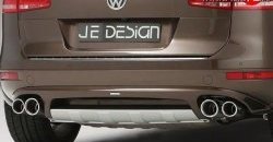 Накладка Je DESIGN на заднюю дверь автомобиля 7P Volkswagen Touareg 2 NF дорестайлинг (2010-2014)